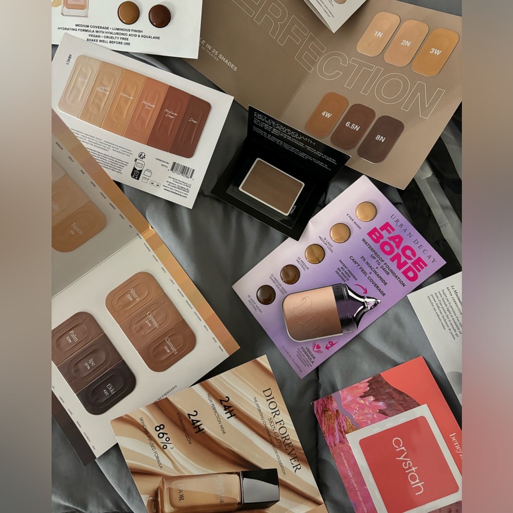 NWT high end sample bundle ! - Picture 5 of 6